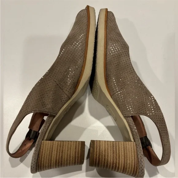 Mephisto tan sling back open toe stacked block heel metallic dots womens 8 1/2 - Picture 13 of 14